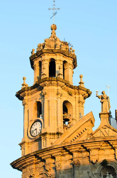 Oude Authentieke Gebouw Bell Tower Met Klok — Stockfoto