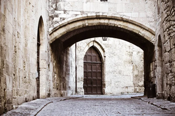 Edifício Autêntico Velho Com Arco Quadro Tonificado — Fotografia de Stock