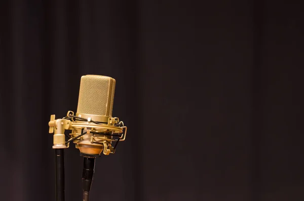 Professional Retro Microphone Black Background — Stock Photo, Image