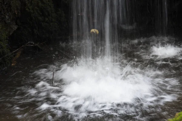 Coup Mouvement Flou Chute Eau — Photo