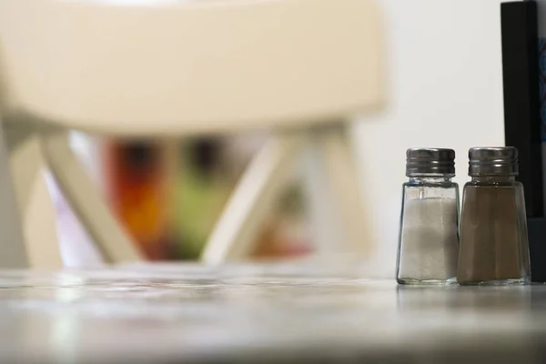 Salt Pepper Containers Table Cafe — Stock Photo, Image