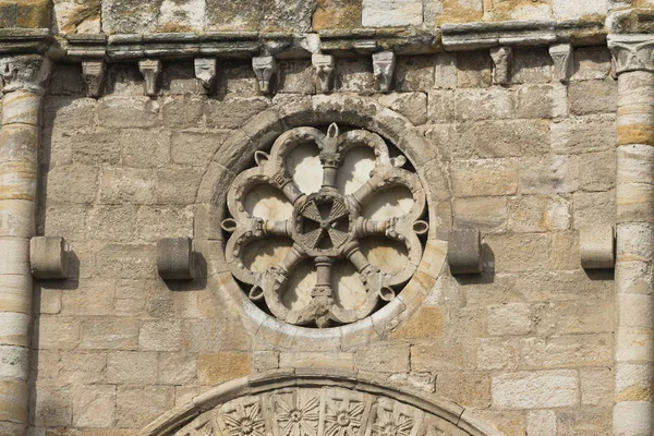 Fachada Edifício Gótico Velho Com Fretwork — Fotografia de Stock