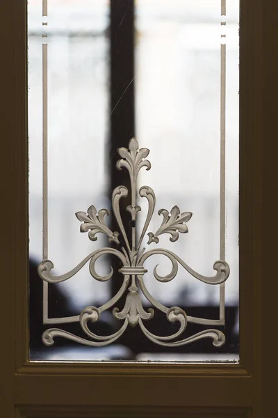 Ozdobne Szkło Białe Drzwi Drewniane — Zdjęcie stockowe