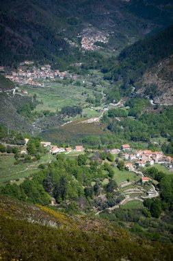 güneş ışığı Yeşil Vadi Köyü binalarda