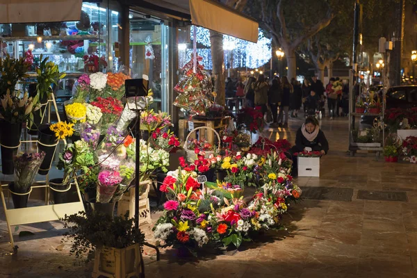 Valencia España Diciembre 2016 Puesto Flores Ciudad Plaza Nocturna — Foto de Stock