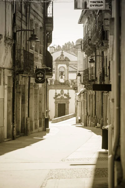 Arcos Valdevez Portugal Abril 2017 Vista Calle Que Conduce Iglesia —  Fotos de Stock