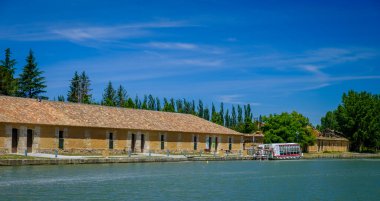 Mota del Marques İspanya 'nın otonom bölgelerinden biri olan Castilla y Leon' un Valladolid eyaletine bağlı belediyesi..