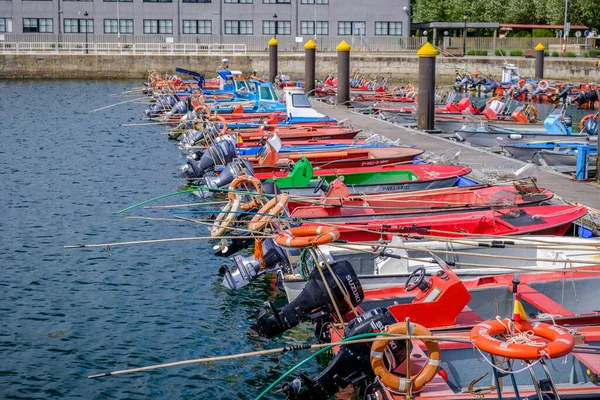 Камбадос Испания Июня 2018 Года Маленькие Рыбацкие Лодки Стоящие Якоре — стоковое фото