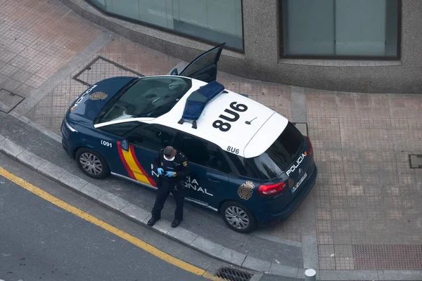 Понтеведра Испания Апреля 2020 Года Национальный Полицейский Патруль Контролирует Людей — стоковое фото