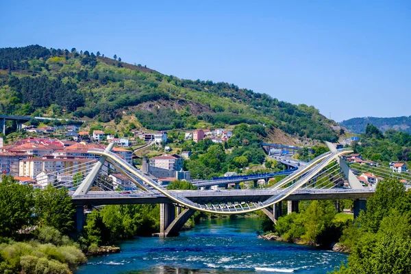 Moderne Brücke Für Fahrzeuge Und Fußgänger Der Stadt Ourense Galicien — Stockfoto