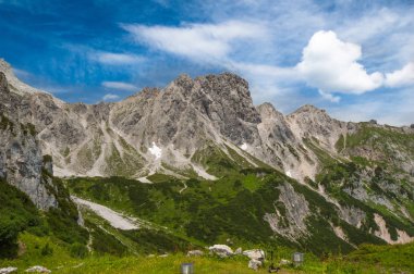 Avusturya'da güzel dağ manzarası