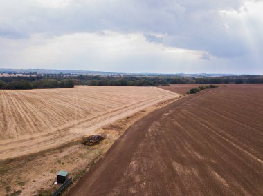 Kırsal alanda bir tarım alanlarının kahverengi toprak 