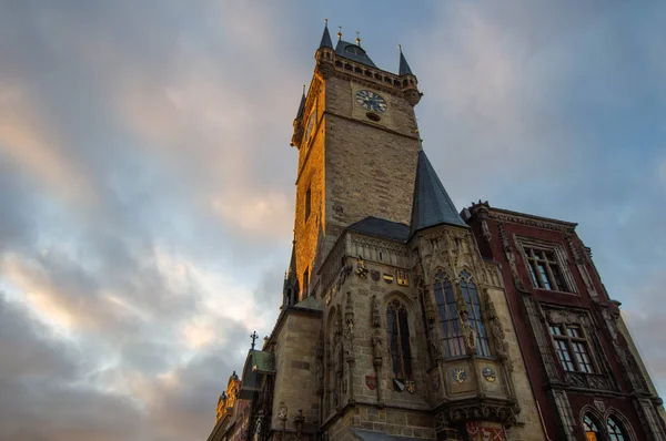 Blick Auf Alte Schöne Gebäude Bewölkten Himmel Prag — Stockfoto