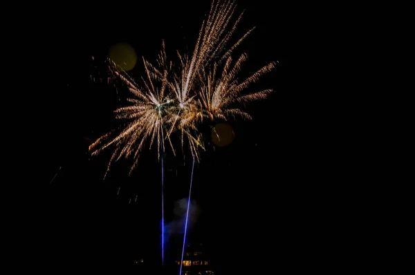 Disparo Minimalista Luces Fuegos Artificiales Movimiento Cielo Nocturno — Foto de Stock