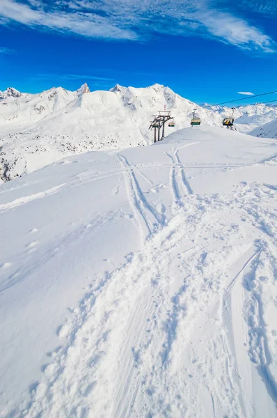 Sun Lighted Snow Covered Landscape Cableway Cloudy Sky — Stock Photo, Image