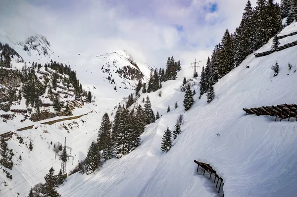 奥地利阿尔卑斯山滑雪胜地Ski Arlberg — 图库照片