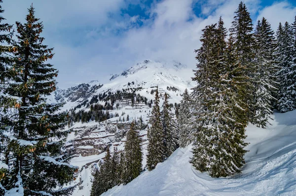 奥地利阿尔卑斯山滑雪胜地Ski Arlberg — 图库照片