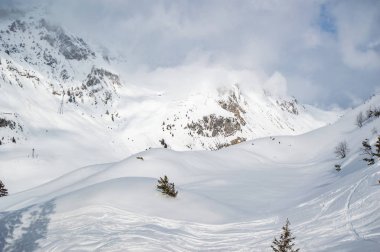 Avusturya Alplerinde kayak merkezi Kayak Arlberg