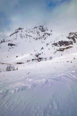 Avusturya Alplerinde kayak merkezi Kayak Arlberg