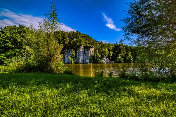 Bohem cennette Pond Vezak
