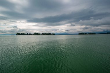 Bavyera Alplerinde Chiemsee Gölü
