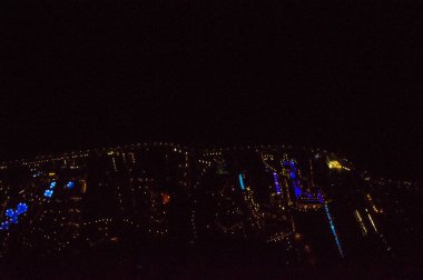 Barselona şehrinin gece manzarası