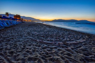 Yunanistan 'ın Georgiupolis plajında gün batımı