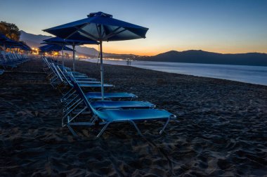 Yunanistan 'ın Georgiupolis plajında gün batımı