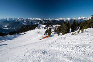 Oetztall 'daki Acherkogel Dağı' nda kayak pisti.