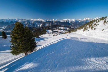 Oetztall 'daki Acherkogel Dağı' nda kayak pisti.