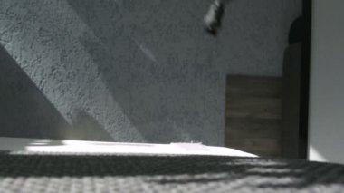 Karcher aygıtla bir koltuk Temizleme Buhar. Ev temizlik kavramı.