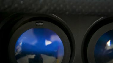 VR sanal gerçeklik gözlük gözlük 3d 360 izlerken closeup makro atış içinde