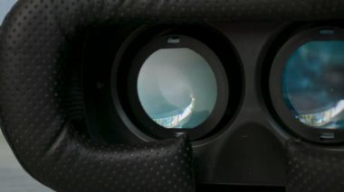 Oyun Vr sanal gerçeklik gözlüklerin içinde vınlamak içinde 3d 360 film izlerken