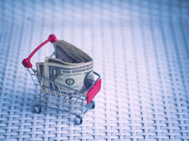 Dolar banknot Usd retro renk efektli alışveriş sepeti