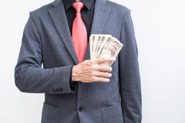 On bin Yen banknotu ile tanınmayan işadamı