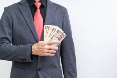 On bin Yen banknotu ile tanınmayan işadamı