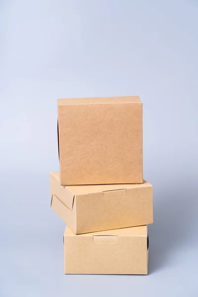 Бумажная Коробка Упаковки Еды Картон Сером Фоне — стоковое фото