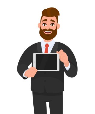 Trendy mutlu genç sakallı iş adamı gösteren / elinde dijital tablet bilgisayar boş ekran tutarak. Karikatürmodern teknoloji, en son trendler, dijital gadget ve cihaz kavramı illüstrasyon.