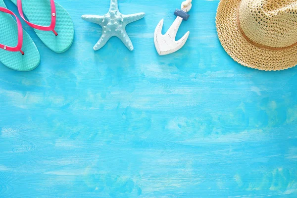 Görüntü deniz yaşam tarzı nesnelerle seyahat tatil tropikal ve yaz. Üstten görünüm