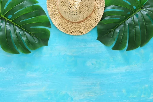 Görüntü deniz yaşam tarzı nesnelerle seyahat tatil tropikal ve yaz. Üstten görünüm