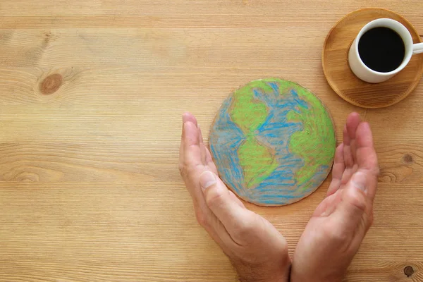 Top View Image Man Hands Holding Earth Globe Wooden Table — Stock Photo, Image