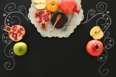 Rosh hashanah (Yahudi Yeni Yıl Tatili) konsepti. Geleneksel semboller