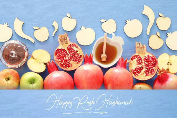 Rosh hashanah (Yahudi Yeni Yıl Tatili) konsepti. Geleneksel semboller
