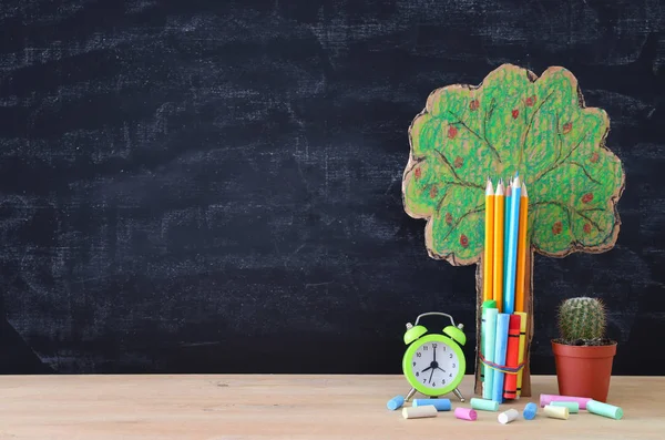 Back School Banner Tree Knowledge Pencils Front Classroom Blackboard — Stock Photo, Image