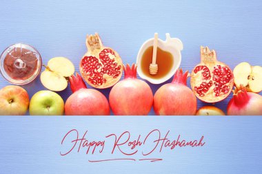 Rosh hashanah (Yahudi Yeni Yıl Tatili) konsepti. Geleneksel semboller