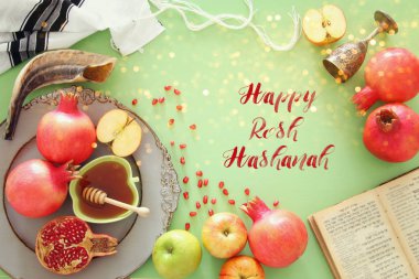 Rosh hashanah (Yahudi Yeni Yıl Tatili) konsepti. Geleneksel semboller