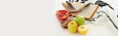 Rosh hashanah (Yahudi Yeni Yıl Tatili) konsepti. Geleneksel semboller