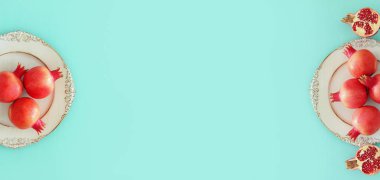 Rosh hashanah (Yahudi Yeni Yıl Tatili) konsepti. Nar radyasyon sembolü