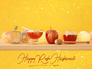 Rosh hashanah (Yahudi Yeni Yıl Tatili) konsepti. Geleneksel semboller
