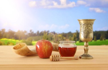 Rosh hashanah (Yahudi Yeni Yıl Tatili) konsepti. Geleneksel semboller